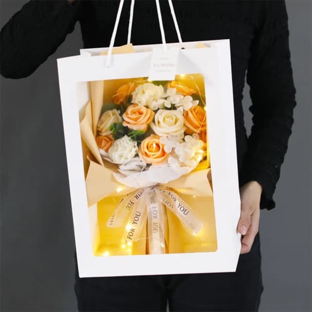 【Warm House Decor 暖和家居】節日送禮花束 (畢業花束 七夕情人節 香皂仿真花 母親節教師節 感恩花束 生日禮物 送女生禮物 康乃馨花)