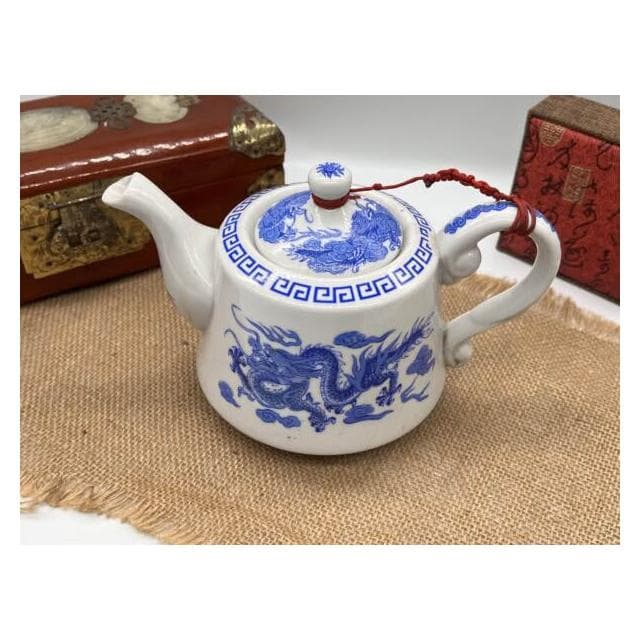 《祥龍瑞雲 · 青花瓷壺》| 瓷壺 中式茶壺 古典青花瓷工藝 茶具收藏禮品 飲茶文化 禮贈親友佳品 禮物首選 禮物推薦