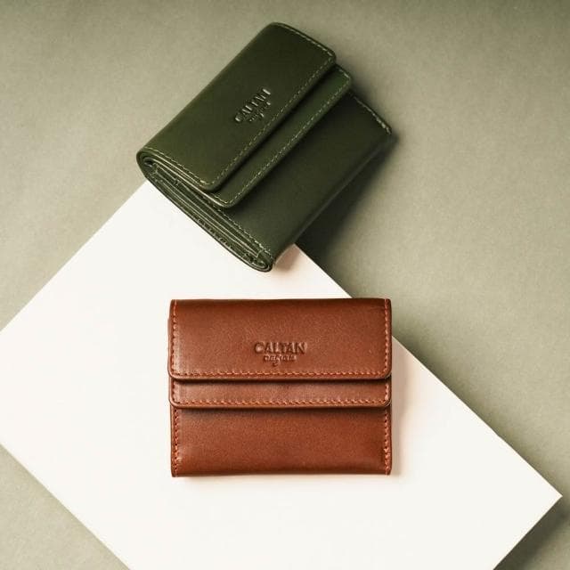 【CALTAN】CALTAN DESIGN | 曡影文藝雙層扣式真皮三折短夾 075351 兩色(真皮 中夾 錢包 招財 母錢包)