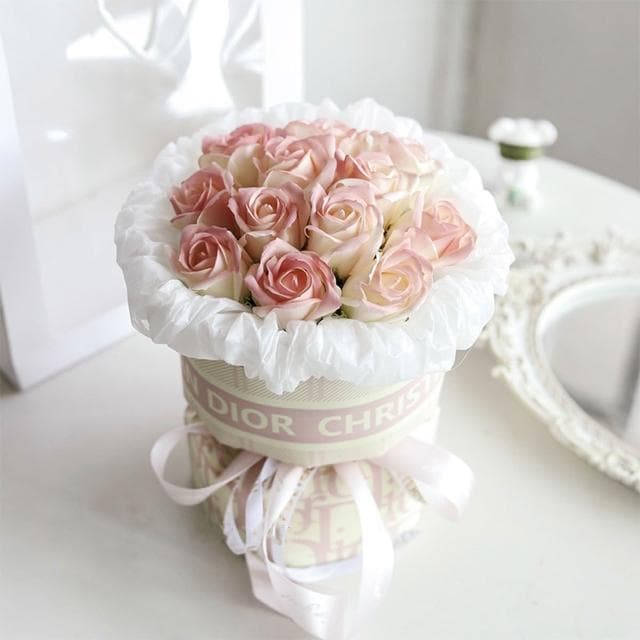 小香風 玫瑰花束 告白 捧花 浪漫七夕 母親節 畢業花束 情人節禮物 教師節 婦女節 香皂花 高質感花束