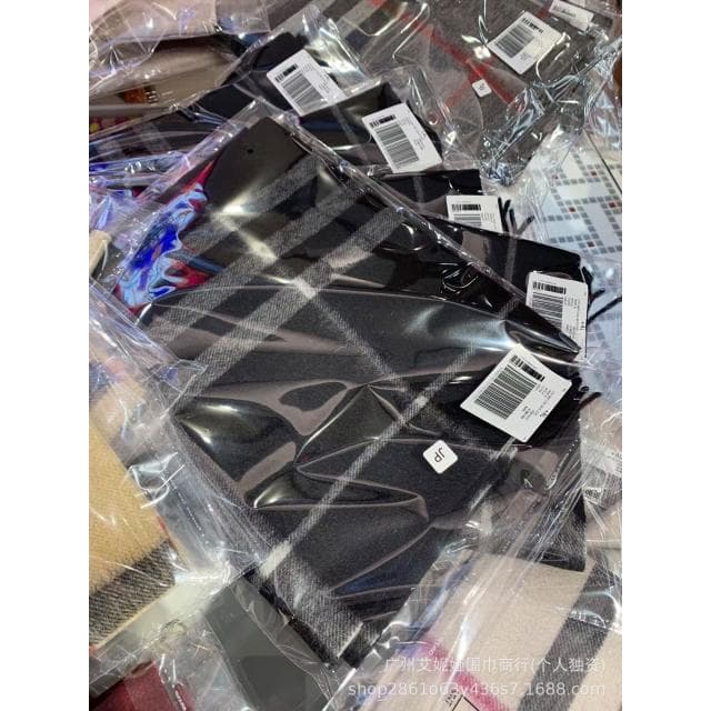 好夢想精品館  秋冬25新款羊毛格子羊絨圍巾女百搭男女披肩兩用外搭情侶圍脖