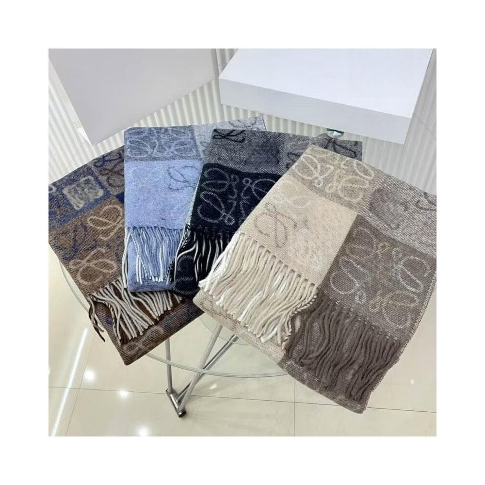 好夢想精品館  奶茶色棋牌格字母雙面羊絨圍巾女羅威提花羊毛圍脖情侶款男