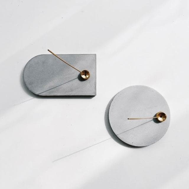 灰調 MIST 霧光|拱形黃銅圓座水泥線香盤・擴香盤