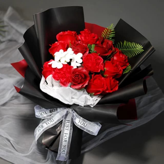 【Warm House Decor 暖和家居】節日送禮花束 (畢業花束 七夕情人節 香皂仿真花 母親節教師節 感恩花束 生日禮物 送女生禮物 康乃馨花)