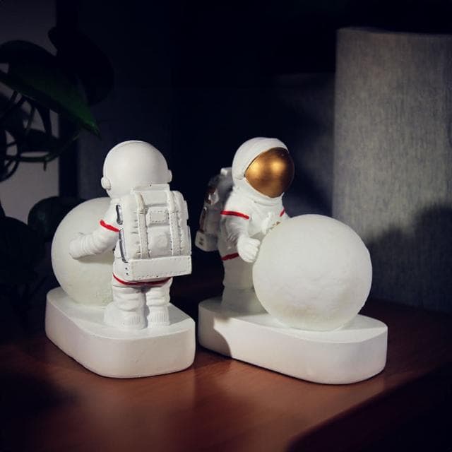 交換禮物 太空人月球小夜燈 小夜燈 床頭燈 禮物 七種顏色 六款選擇 聖誕節 情人節