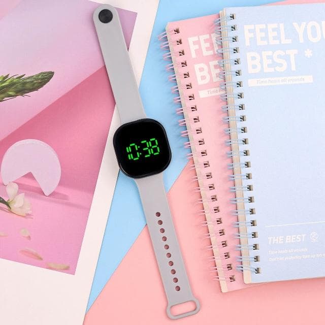 兒童手錶小學生靜音考試電子錶男女孩簡約戶外防水運動手錶國高中小巧多功能手錶青少年男生防摔機械錶兒童生日禮物小朋友高顏值錶