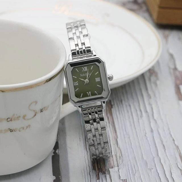 手錶女輕奢高級感精工錶女款學生簡約石英錶氣質小眾女用手錶小巧精緻女士瑞士錶高顏值精品金屬女錶國高中生鋼帶光動能腕錶