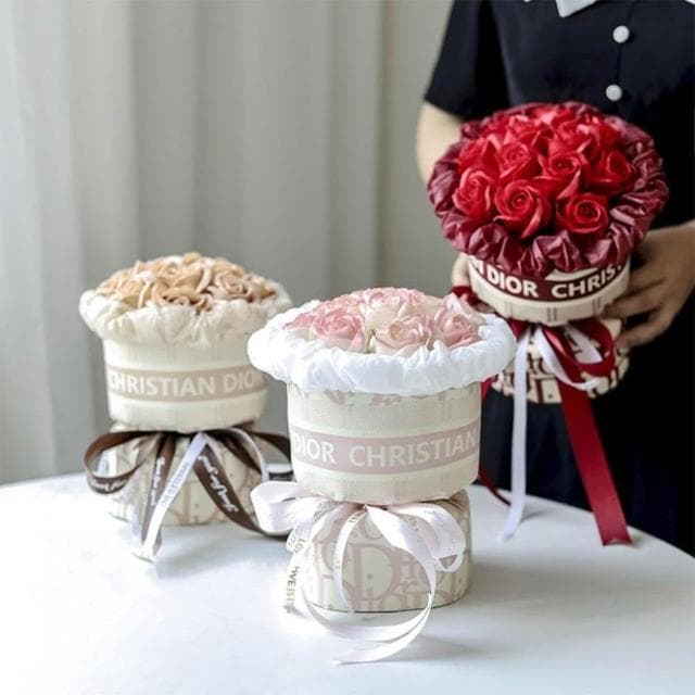 小香風 玫瑰花束 告白 捧花 浪漫七夕 母親節 畢業花束 情人節禮物 教師節 婦女節 香皂花 高質感花束