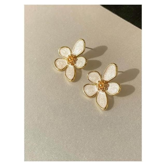 🎗飾間首飾鋪 超仙溫柔白色春夏耳環耳環高級感滴飾耳環耳飾