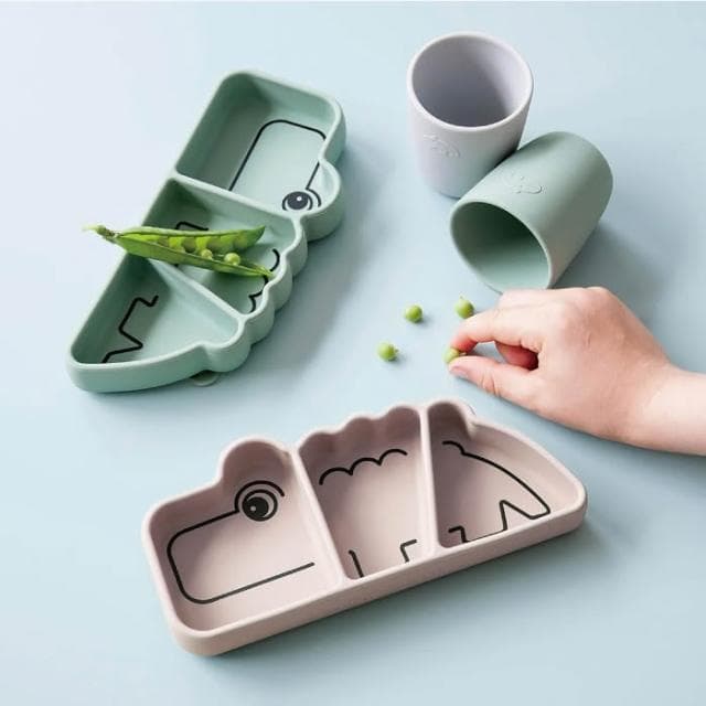 【Done by deer】造型矽膠餐盤(多款可選)學習餐具|吸盤餐盤|矽膠餐盤 麗兒采家