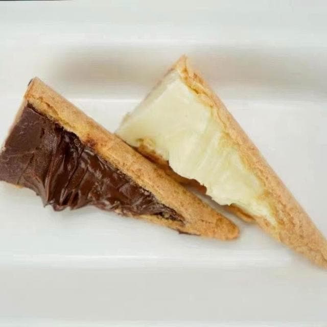 爆漿巧剋力 冰淇淋風味 脆皮蛋筒 痠奶味 草莓味 夾心甜筒網紅食品零食