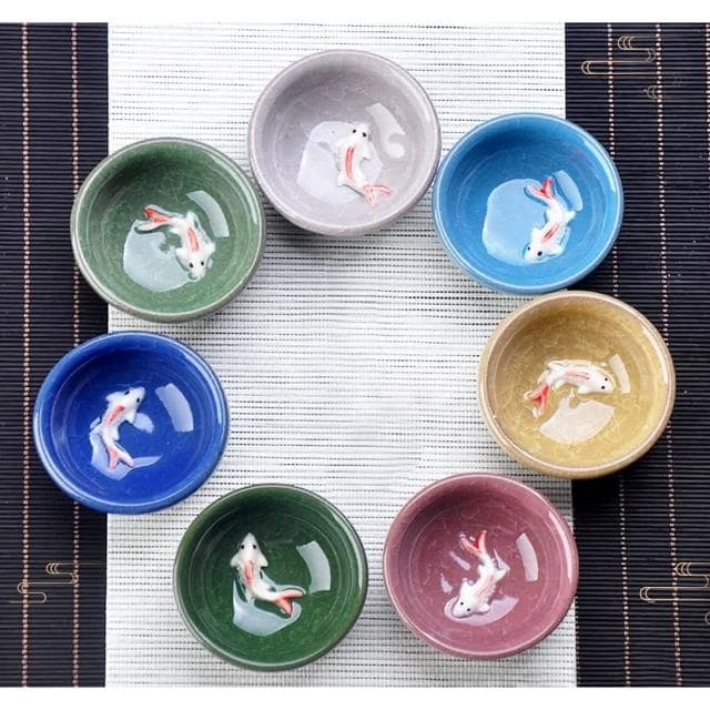 冰裂游魚杯66大順禮盒 6色隨機(冰裂游魚杯 茶具組 杯中魚 陶瓷釉彩 鯉魚茶杯 泡茶賞魚 茶具 茶道 入厝禮 抽獎禮物 辦公小物 餐廚 創意家居 日用品 送禮 生日禮物 交換禮物)