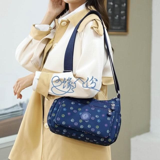 星空點點尼龍側背包 時尚包 斜背包 淑女包 單肩包 情人節禮物【緣份小屋】