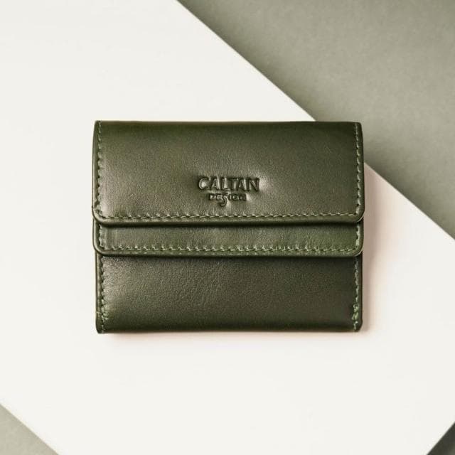 【CALTAN】CALTAN DESIGN | 曡影文藝雙層扣式真皮三折短夾 075351 兩色(真皮 中夾 錢包 招財 母錢包)