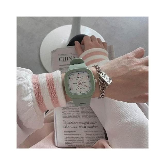 兒童手錶小學生靜音考試電子錶男女孩簡約防水運動手錶國高中小巧多功能手錶兒童生日禮物小朋友高顏值石英錶青少年男生防摔機械錶