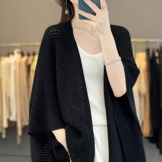 好夢想精品館  羊毛披肩鬥篷女秋冬新款護肩頸镂空圍巾潮空調房針織披肩