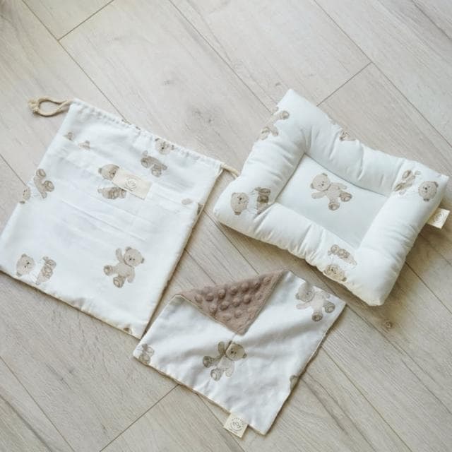 【kobemoms】台灣製 枕頭安撫組 彌月禮 新生兒禮物(安撫巾 收納袋 嬰兒枕)