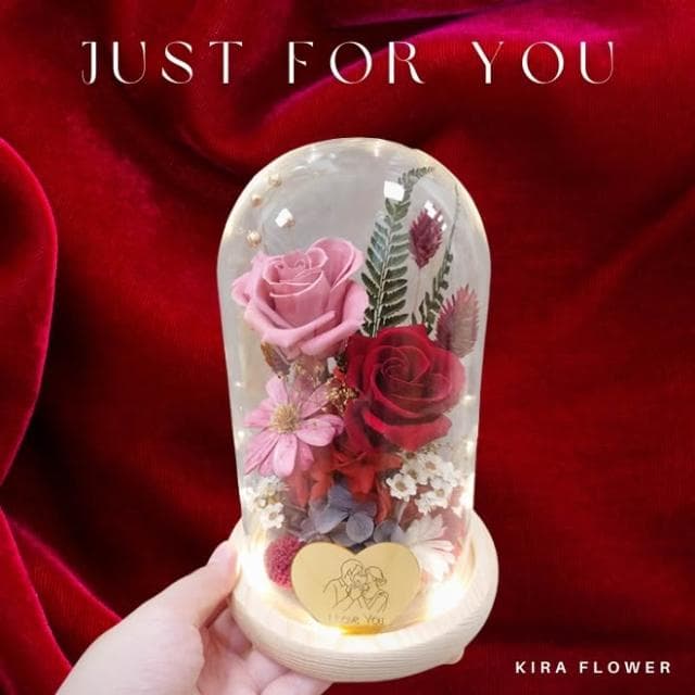 KIRA與花花藝 炙熱的紅 · 永生花LED玻璃罩夜燈/生日禮物/情人節禮物/送禮/永生花/開幕/母親節幕 喬遷)