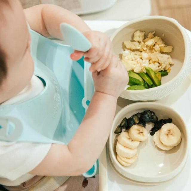 【Miniware】鉑金五感碗啟蒙禮盒-八色可選 附品牌紙袋/寶寶餐具/五感啟蒙/100%柔軟矽膠/吸盤餐具(寶寶共和國)