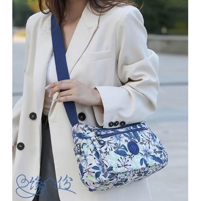 迷霧雨林印花尼龍側背包 斜背包 單肩包 情人節禮物 母親節禮物【緣份小屋】