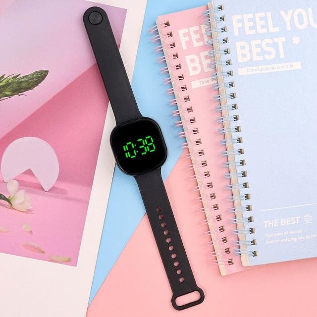 兒童手錶小學生靜音考試電子錶男女孩簡約戶外防水運動手錶國高中小巧多功能手錶青少年男生防摔機械錶兒童生日禮物小朋友高顏值錶