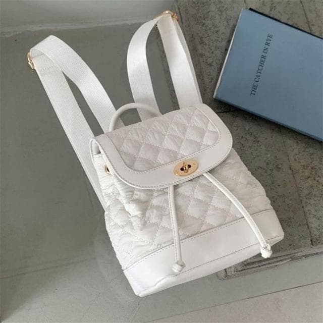 【MoonDy】包包 真皮後背包 輕便後背包 休閒背包 牛皮包包 黑色包包 大容量後背包 旅行包 女生禮物