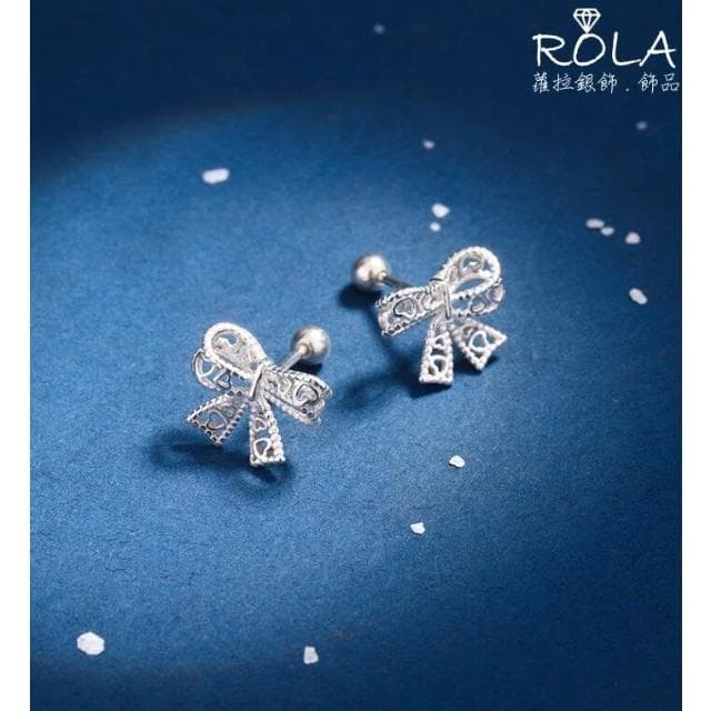 ROLA蘿拉銀飾.飾品 “現貨當天出” /一對價// 鏤空刻紋蝴蝶結999足銀旋轉螺旋圓珠轉珠鎖珠耳針耳環 蝴蝶結.